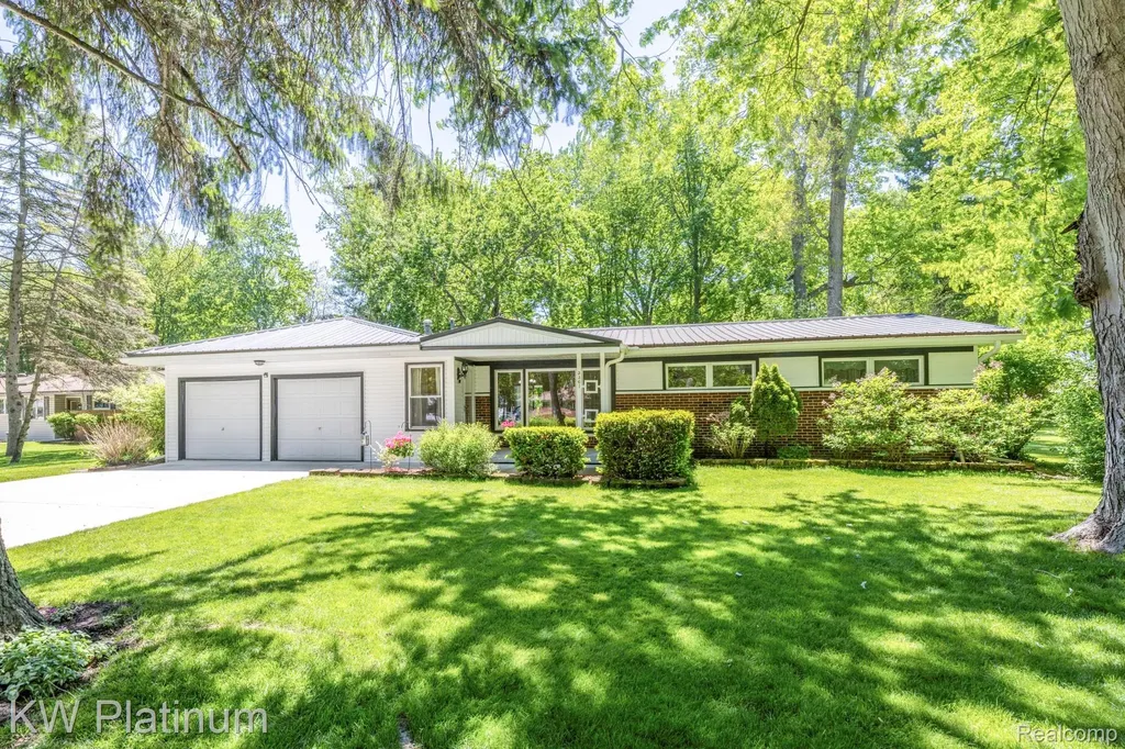 3361 Clyde Drive Burtchville Township MI 48059