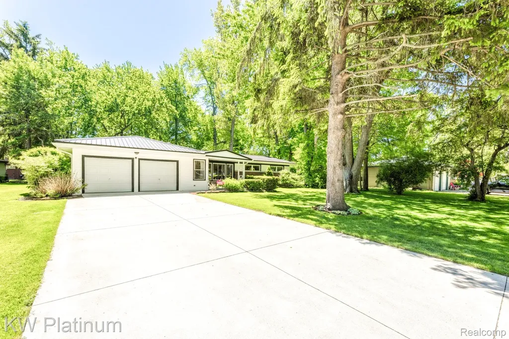 3361 Clyde Drive Burtchville Township MI 48059