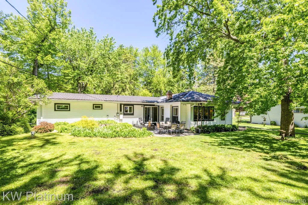 3361 Clyde Drive Burtchville Township MI 48059