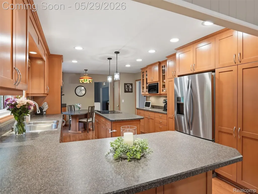 3324 Hartslock Woods Drive West Bloomfield Charter Township MI 48322