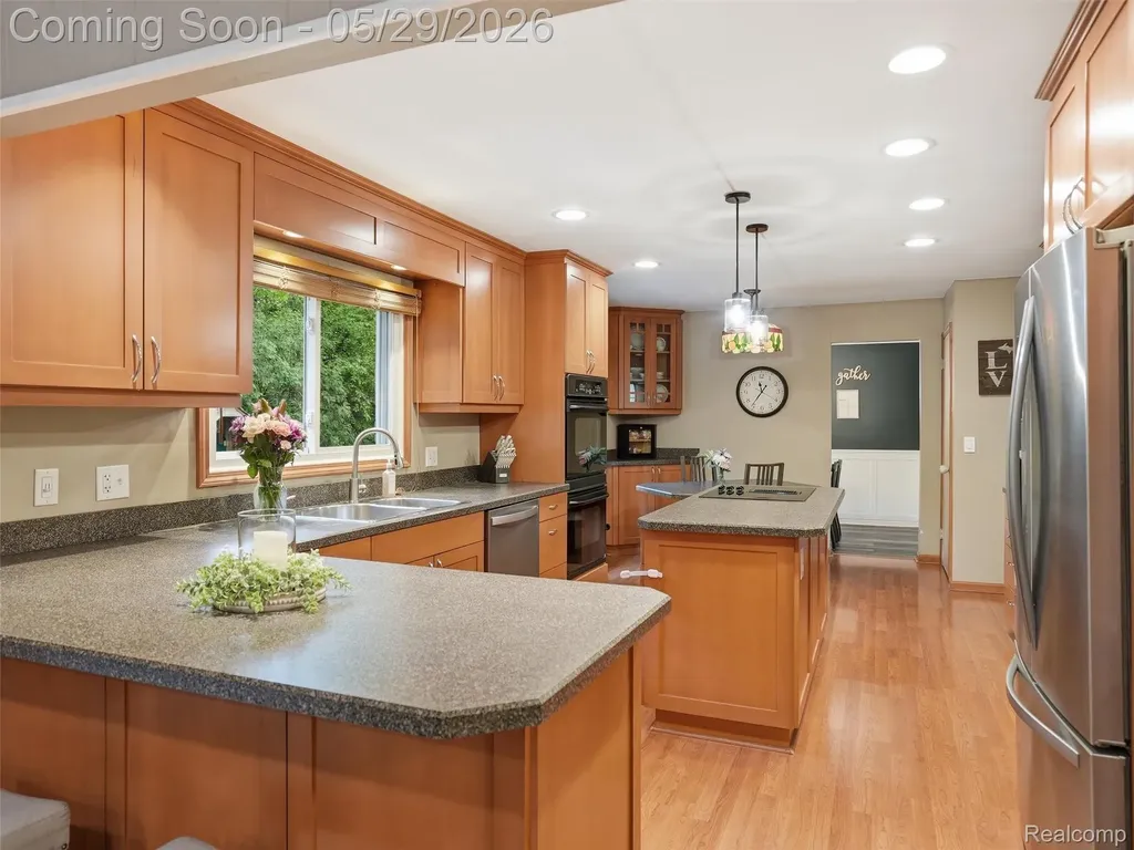 3324 Hartslock Woods Drive West Bloomfield Charter Township MI 48322