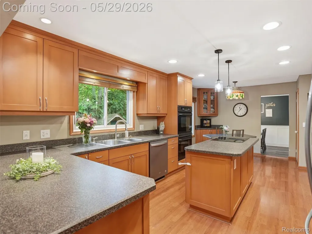3324 Hartslock Woods Drive West Bloomfield Charter Township MI 48322