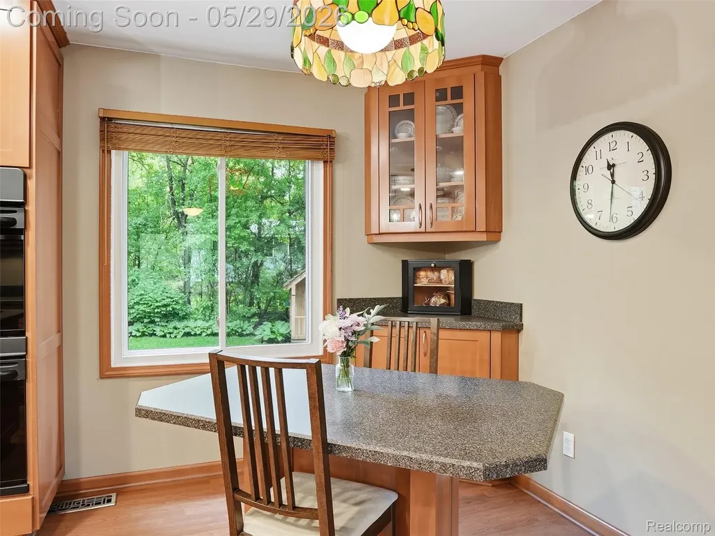 3324 Hartslock Woods Drive West Bloomfield Charter Township MI 48322