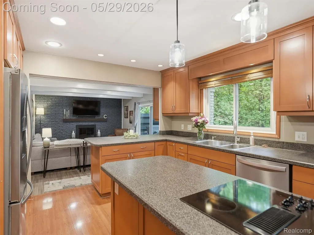 3324 Hartslock Woods Drive West Bloomfield Charter Township MI 48322