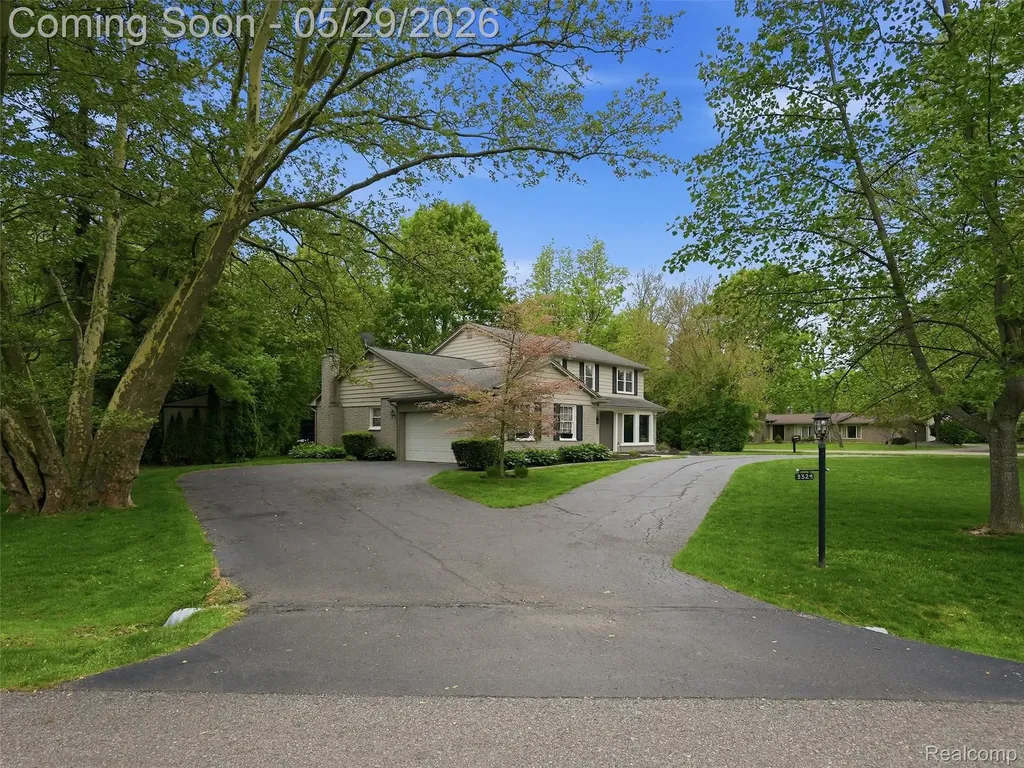 3324 Hartslock Woods Drive West Bloomfield Charter Township MI 48322