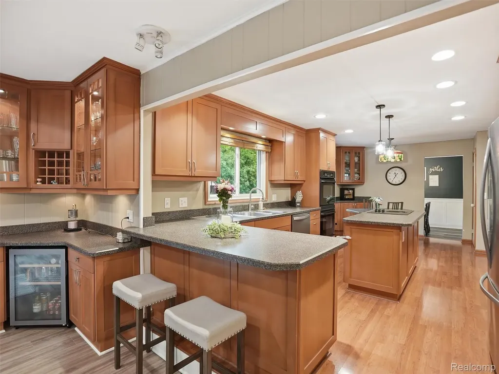 3324 Hartslock Woods Drive West Bloomfield Charter Township MI 48322