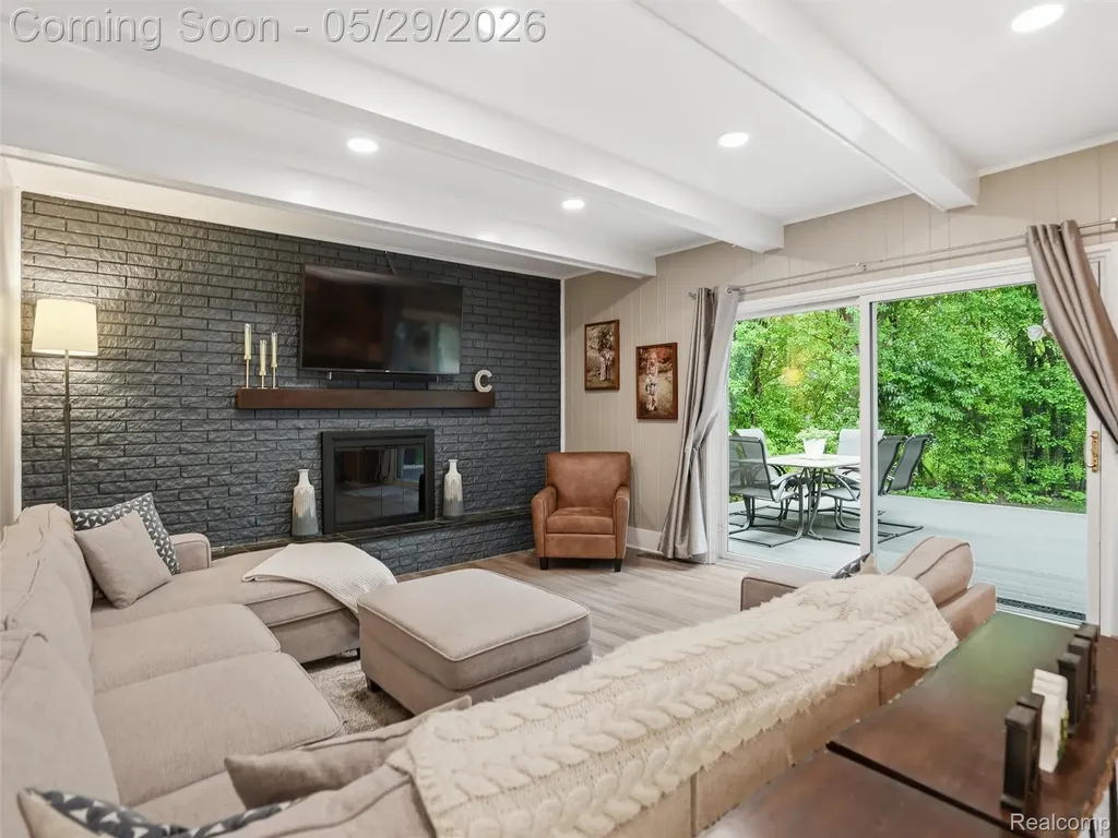 3324 Hartslock Woods Drive West Bloomfield Charter Township MI 48322