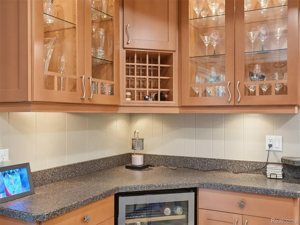 3324 Hartslock Woods Drive West Bloomfield Charter Township MI 48322
