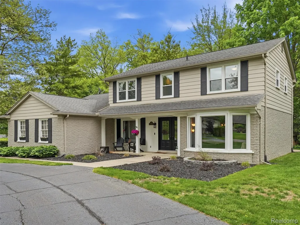 3324 Hartslock Woods Drive West Bloomfield Charter Township MI 48322