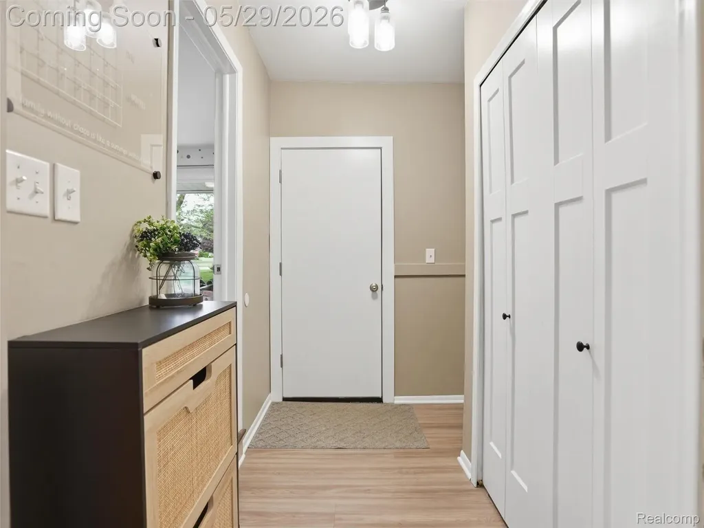 3324 Hartslock Woods Drive West Bloomfield Charter Township MI 48322