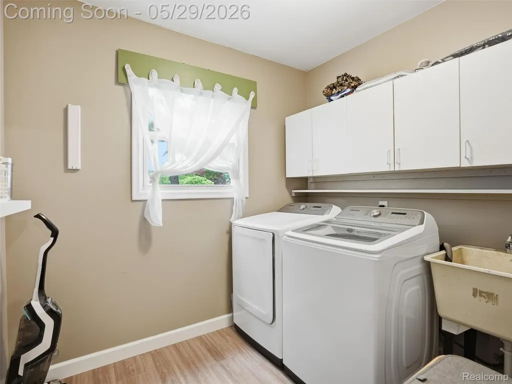 3324 Hartslock Woods Drive West Bloomfield Charter Township MI 48322