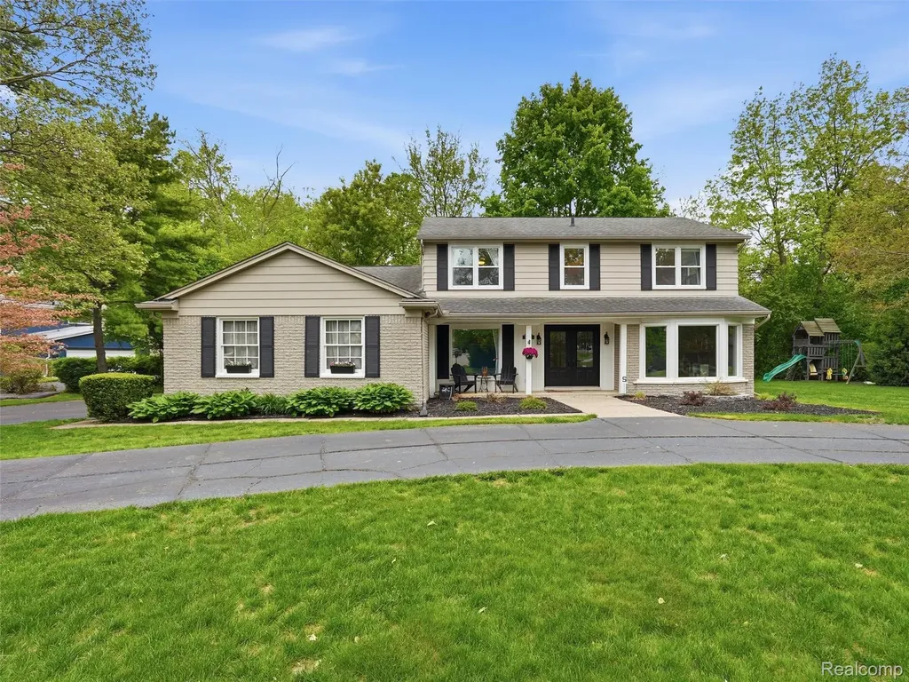 3324 Hartslock Woods Drive West Bloomfield Charter Township MI 48322