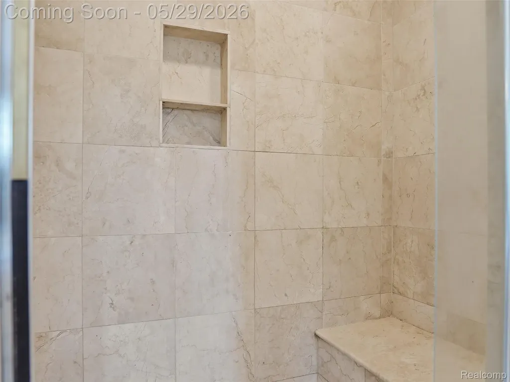 3324 Hartslock Woods Drive West Bloomfield Charter Township MI 48322