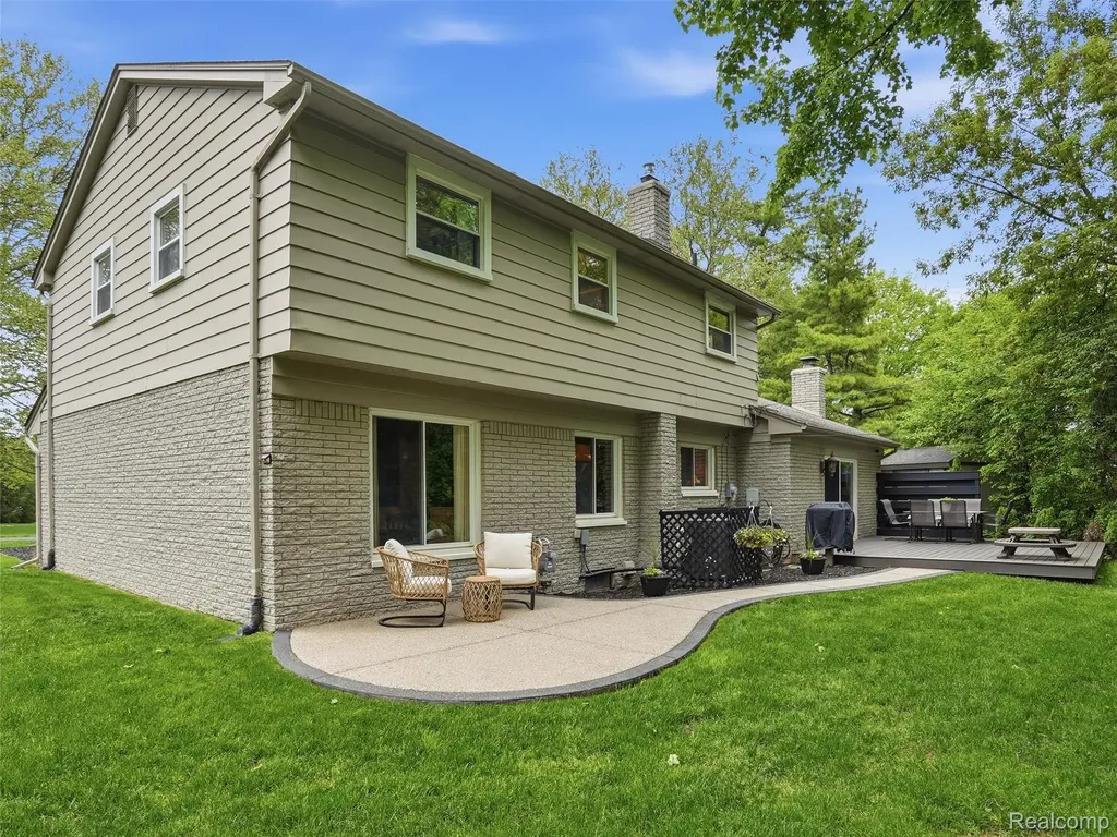 3324 Hartslock Woods Drive West Bloomfield Charter Township MI 48322