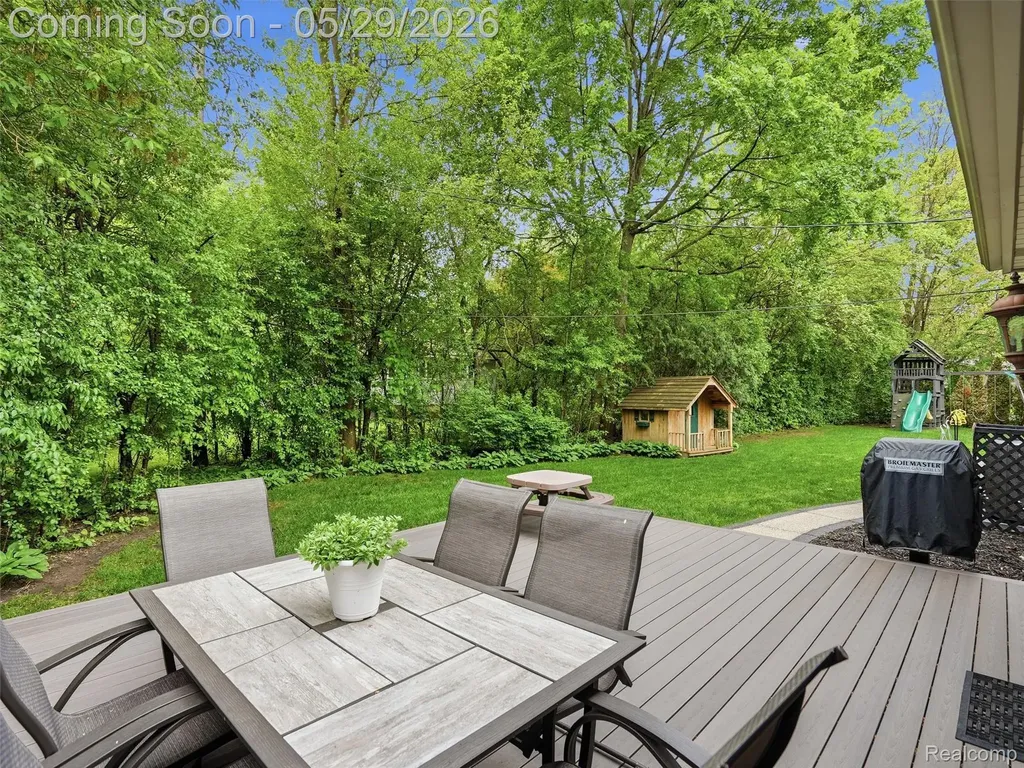 3324 Hartslock Woods Drive West Bloomfield Charter Township MI 48322