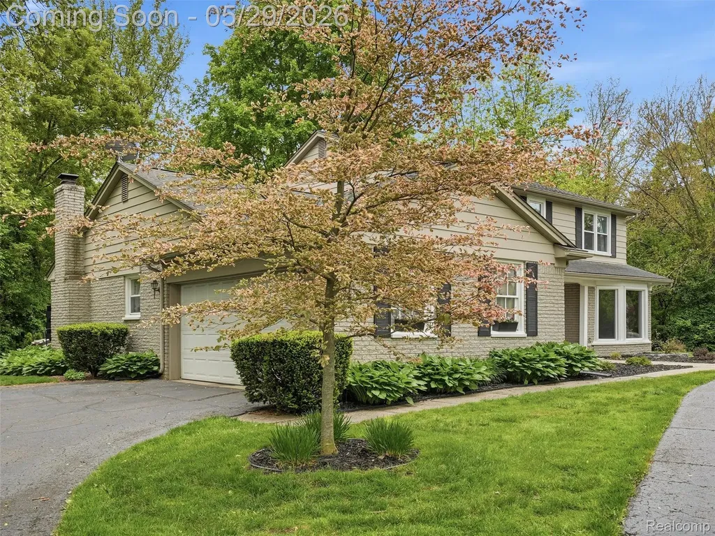 3324 Hartslock Woods Drive West Bloomfield Charter Township MI 48322