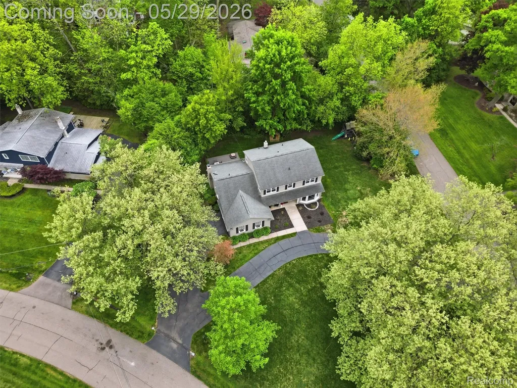 3324 Hartslock Woods Drive West Bloomfield Charter Township MI 48322