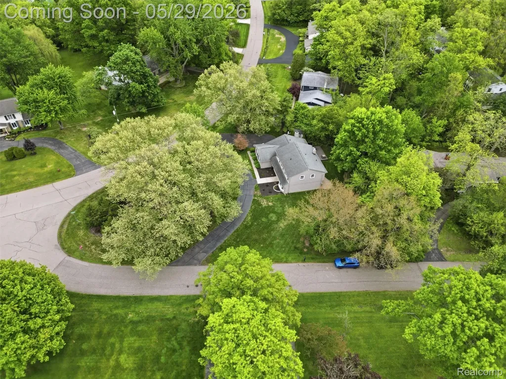 3324 Hartslock Woods Drive West Bloomfield Charter Township MI 48322