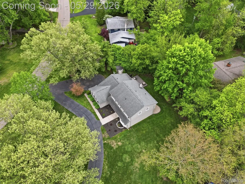 3324 Hartslock Woods Drive West Bloomfield Charter Township MI 48322