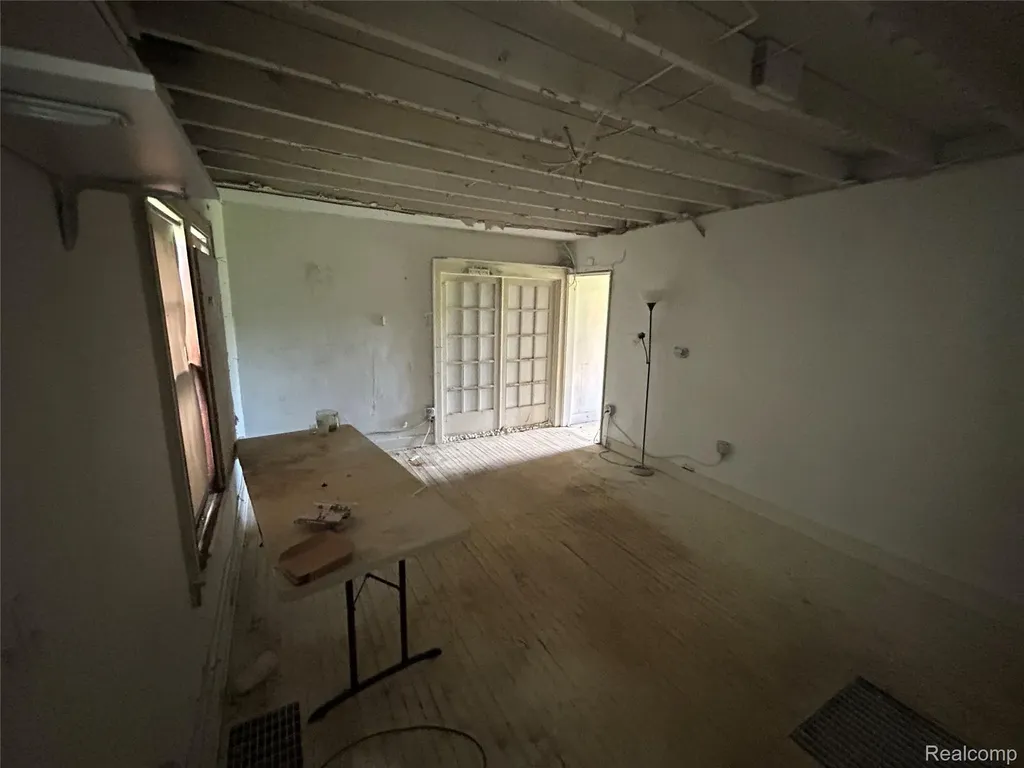 2356 S Dye Road Flint Charter Township MI 48532
