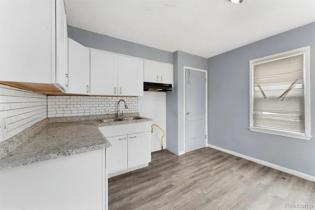11959 Roxbury Street Detroit City MI 48224