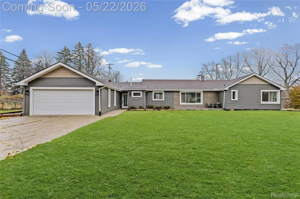 3460 Clayton Avenue Waterford Charter Township MI 48329