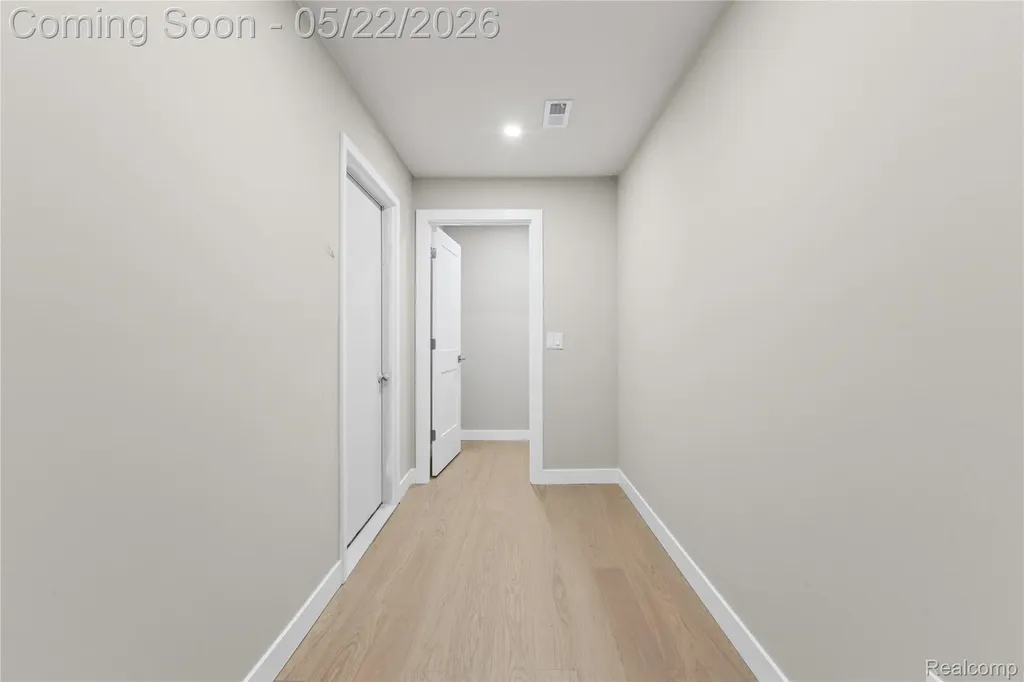 3460 Clayton Avenue Waterford Charter Township MI 48329