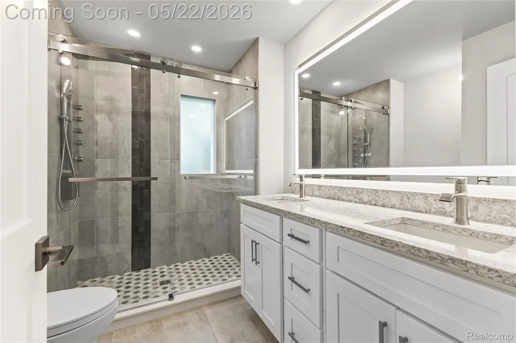 3460 Clayton Avenue Waterford Charter Township MI 48329