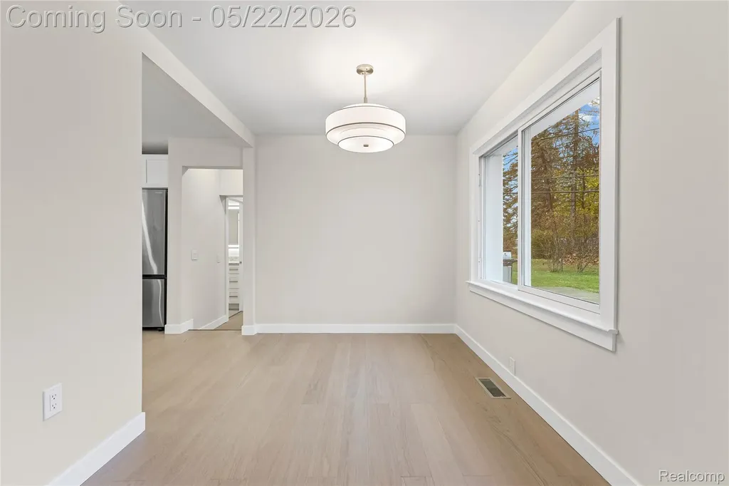 3460 Clayton Avenue Waterford Charter Township MI 48329
