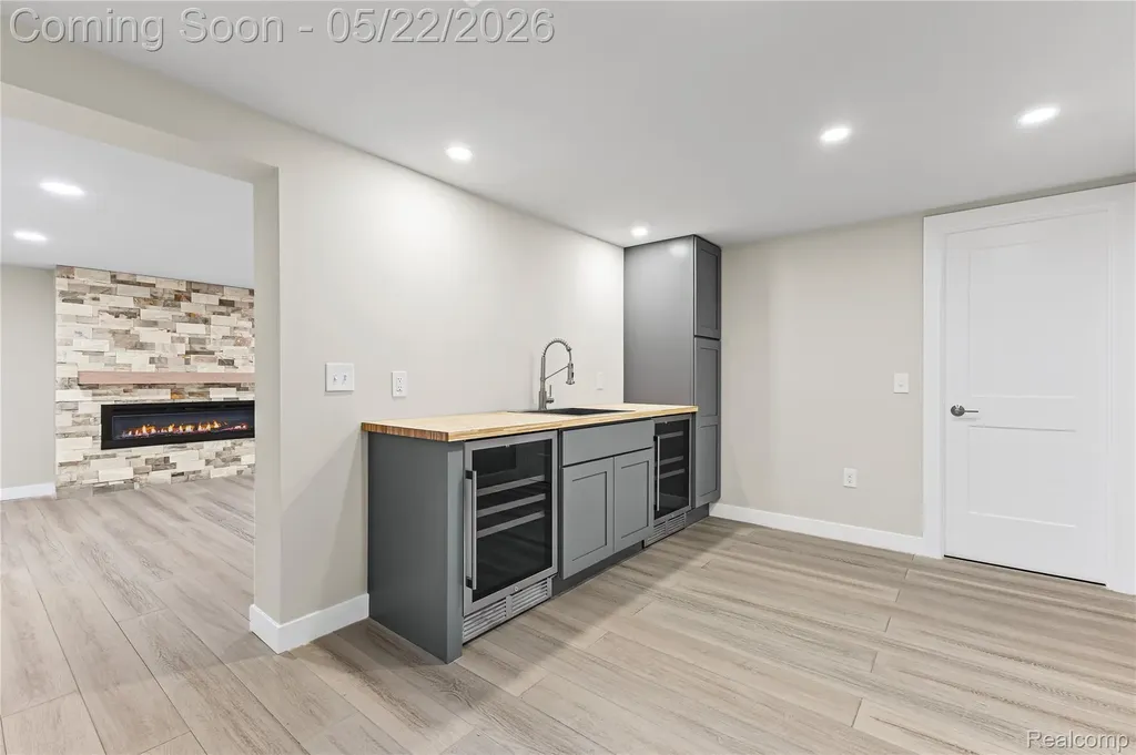 3460 Clayton Avenue Waterford Charter Township MI 48329
