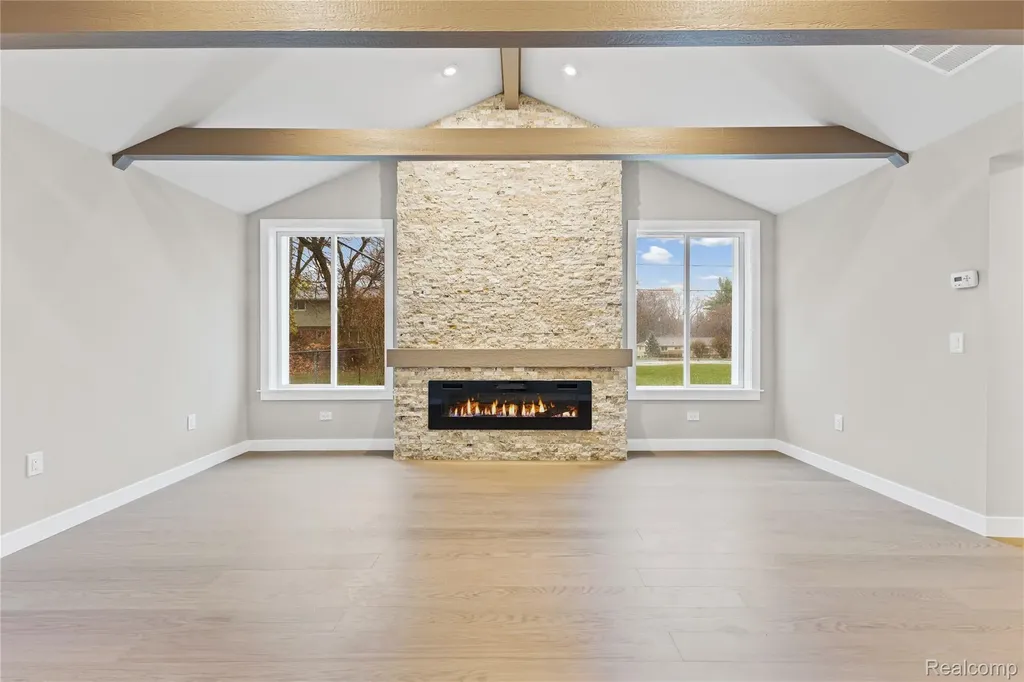 3460 Clayton Avenue Waterford Charter Township MI 48329
