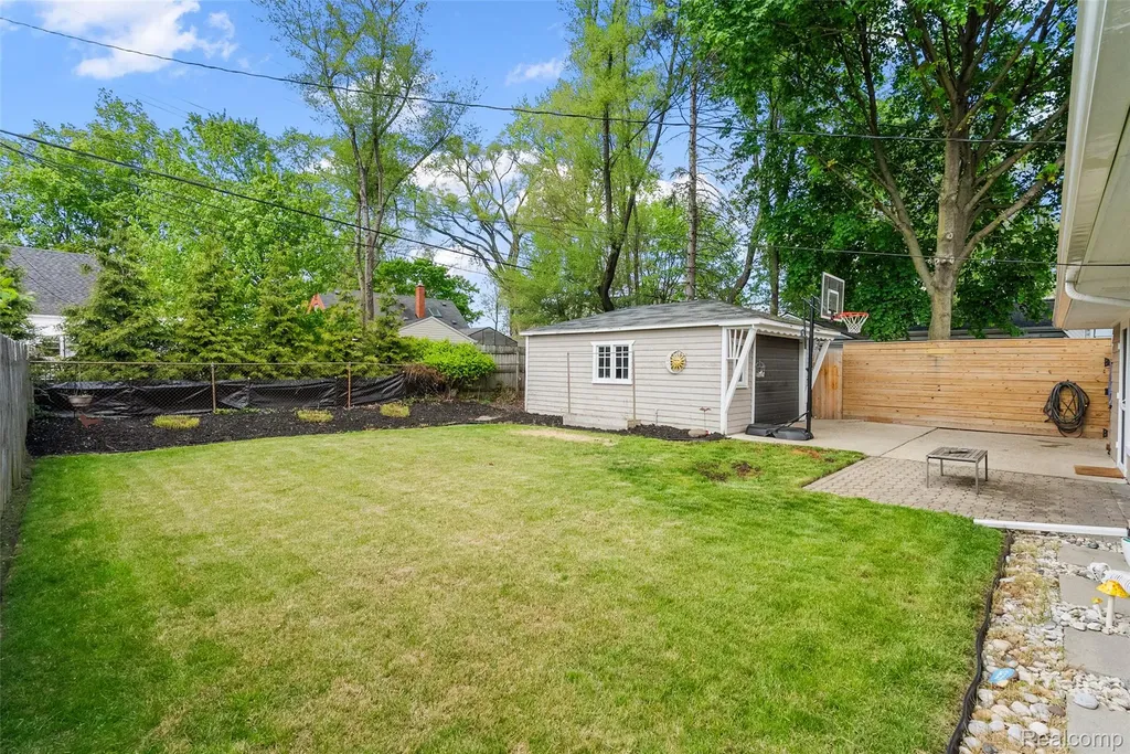 4615 Olivia Avenue Royal Oak City MI 48073