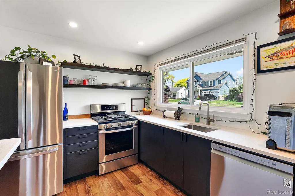 4615 Olivia Avenue Royal Oak City MI 48073