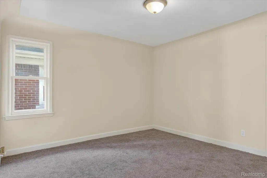 17509 Santa Barbara Drive Detroit City MI 48221