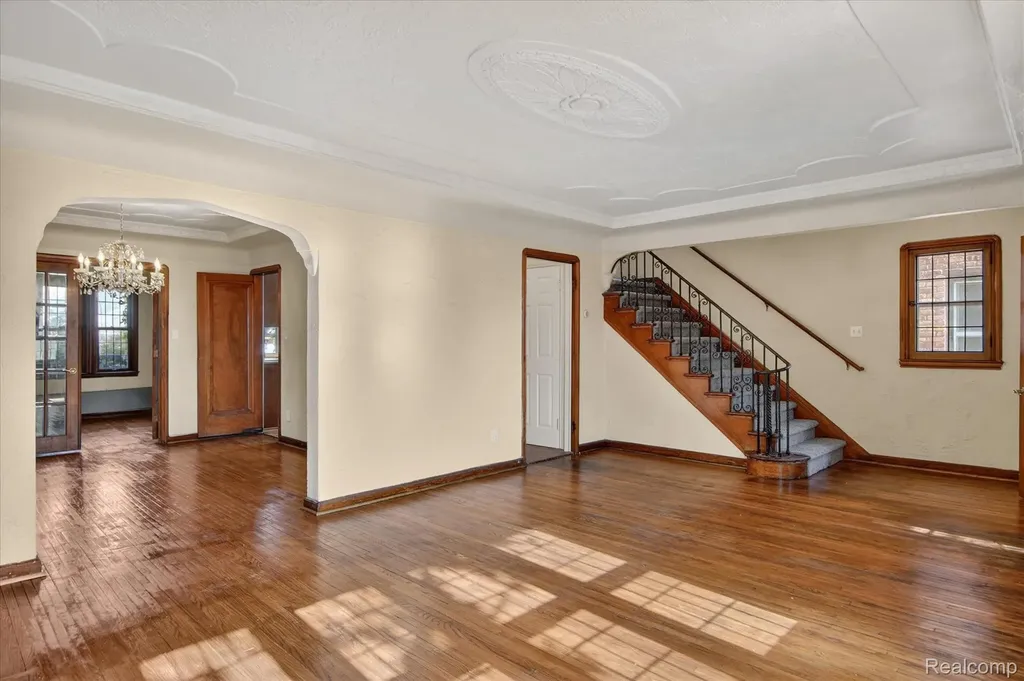 17509 Santa Barbara Drive Detroit City MI 48221