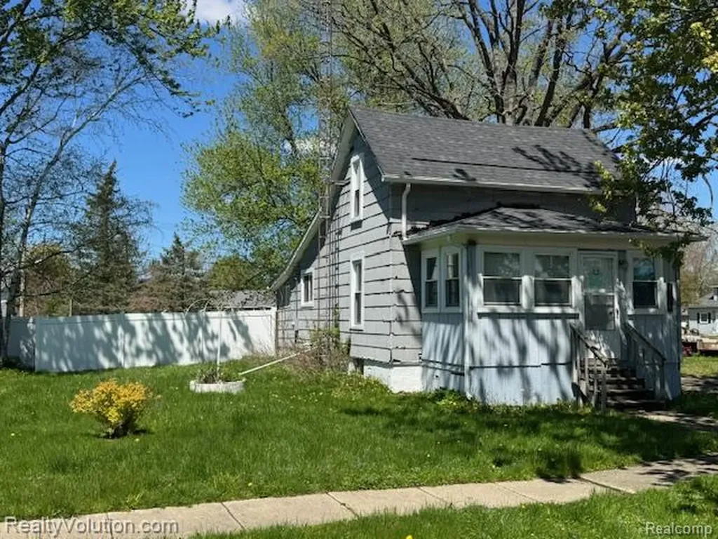 4212 1st Street Brown City City MI 48416