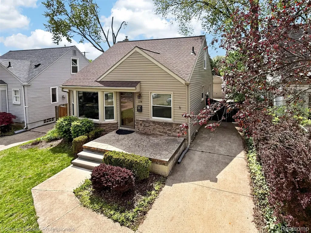 3311 Ellwood Avenue Royal Oak City MI 48073