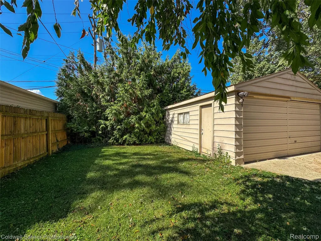 3311 Ellwood Avenue Royal Oak City MI 48073