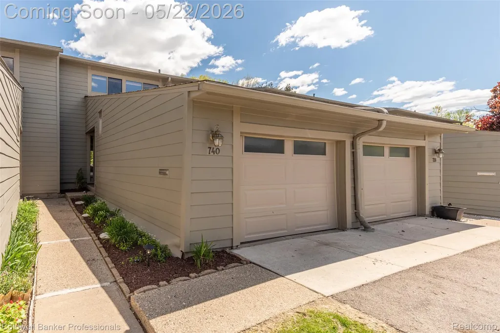 740 Peninsula Court Ann Arbor City MI 48105