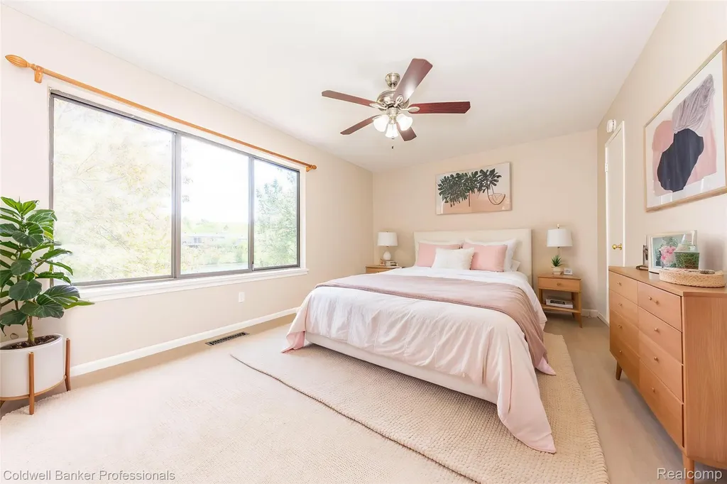 740 Peninsula Court Ann Arbor City MI 48105