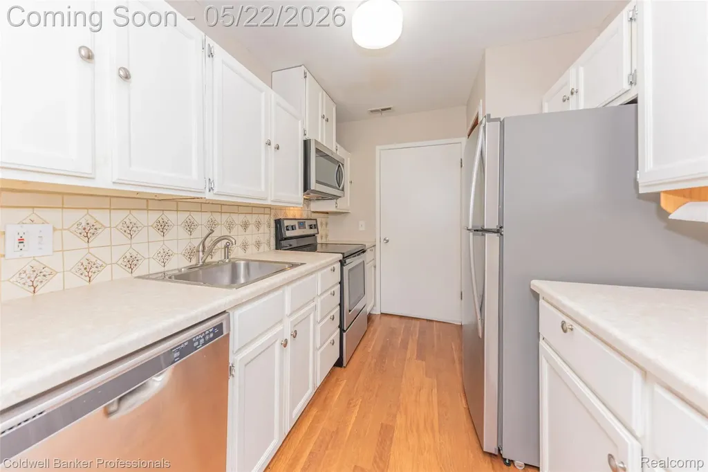 740 Peninsula Court Ann Arbor City MI 48105