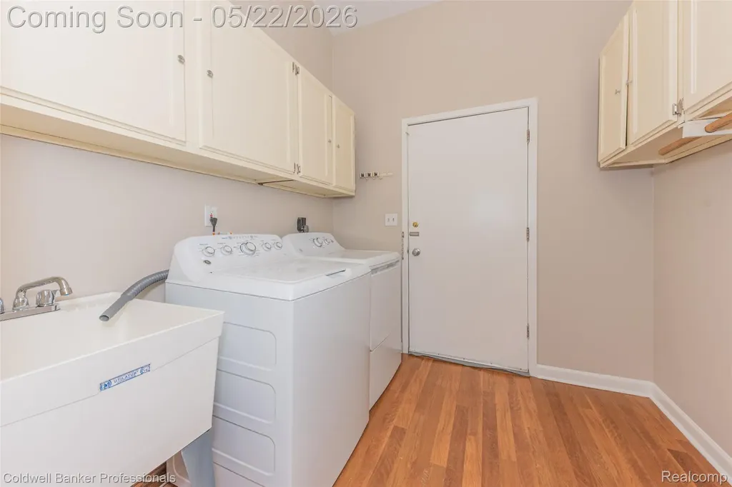 740 Peninsula Court Ann Arbor City MI 48105