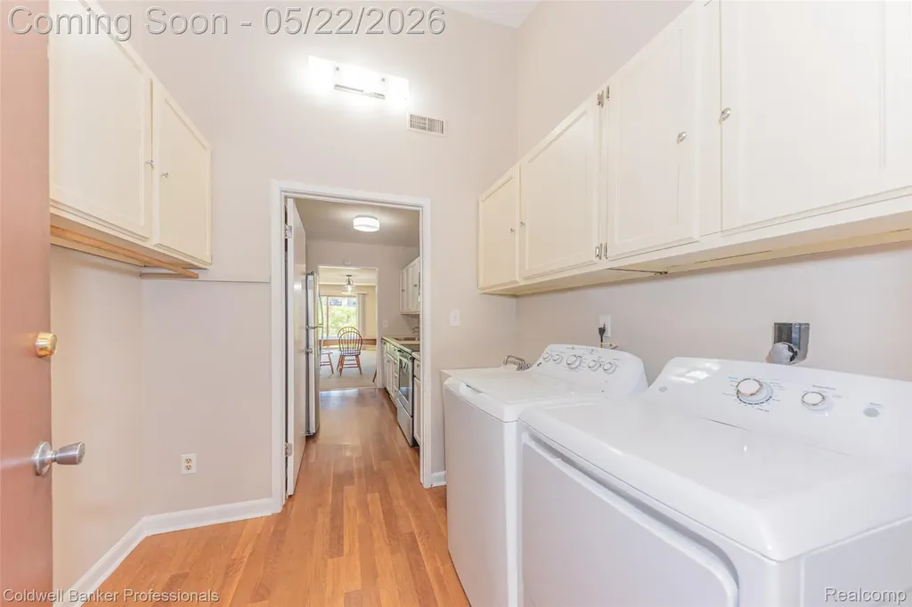 740 Peninsula Court Ann Arbor City MI 48105