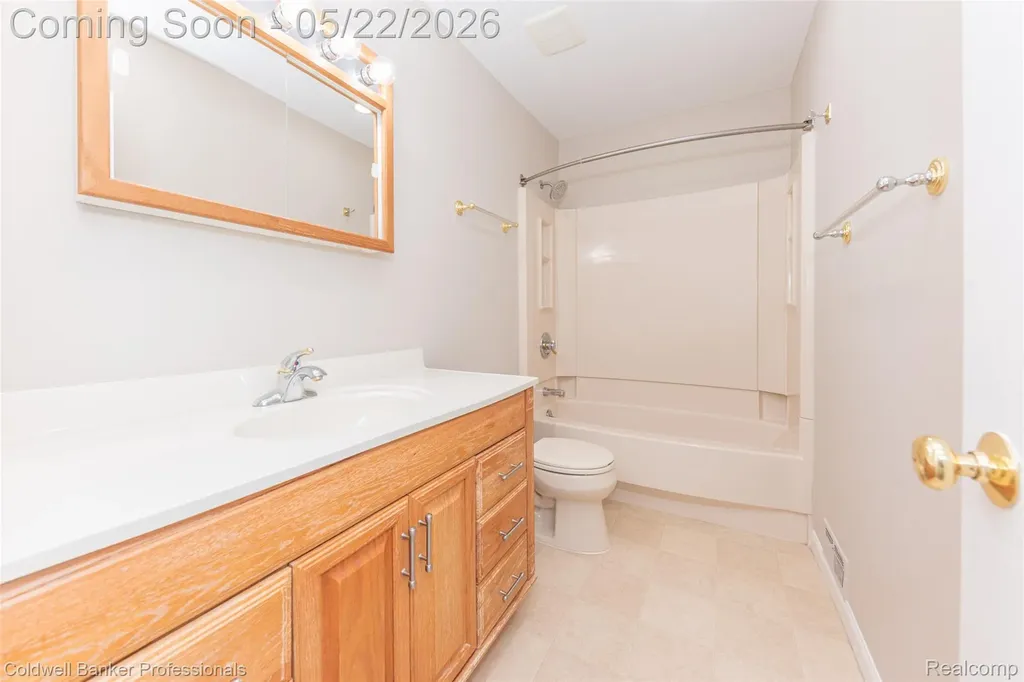740 Peninsula Court Ann Arbor City MI 48105