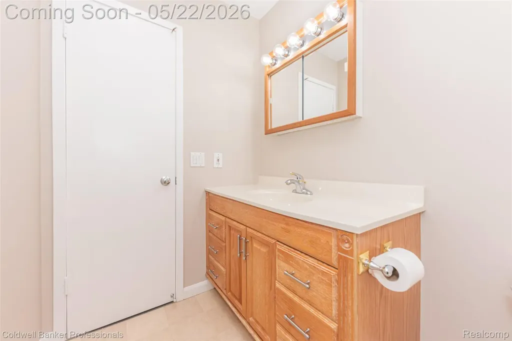 740 Peninsula Court Ann Arbor City MI 48105