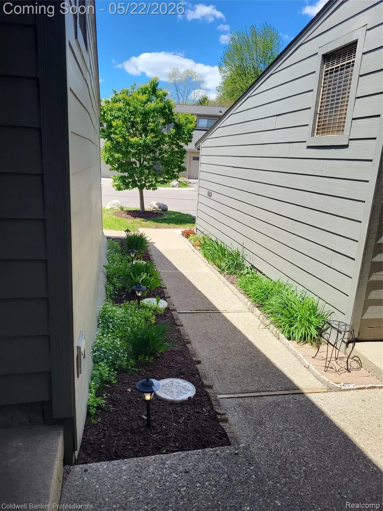 740 Peninsula Court Ann Arbor City MI 48105