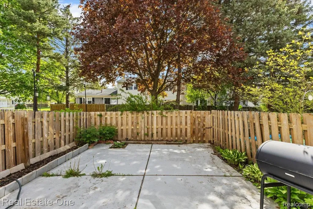 19848 Irongate Court Northville Township MI 48167