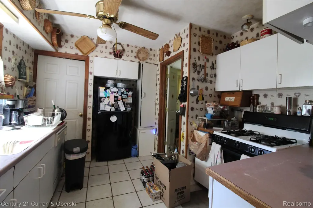 24235 Puritan Redford Charter Township MI 48239