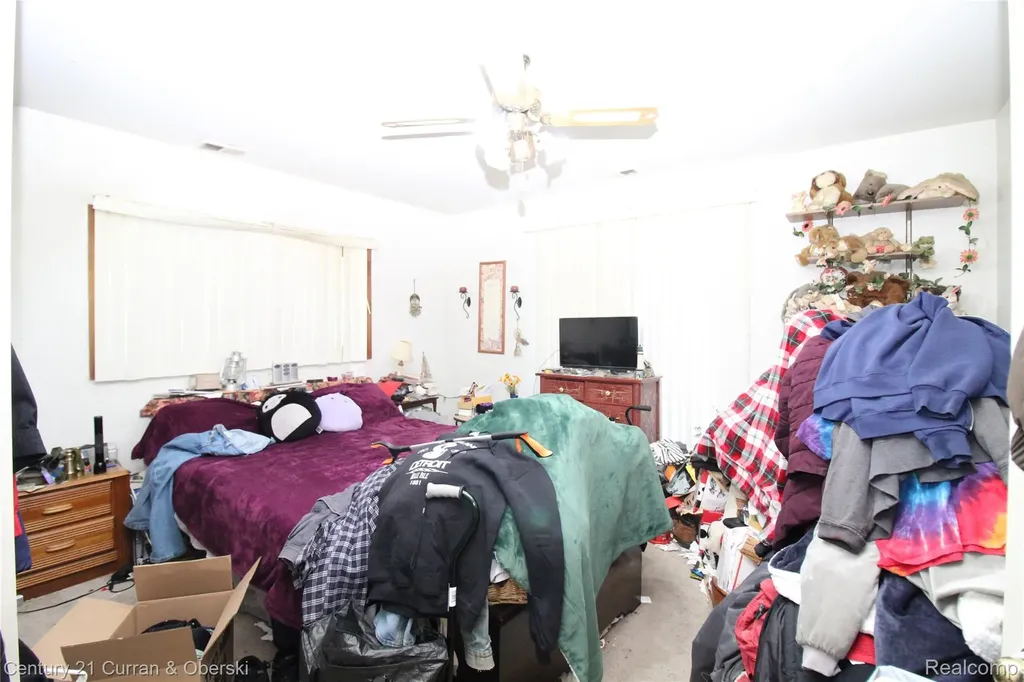 24235 Puritan Redford Charter Township MI 48239