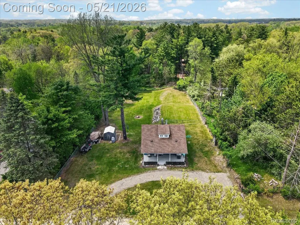 841 Sands Road Brandon Charter Township MI 48462